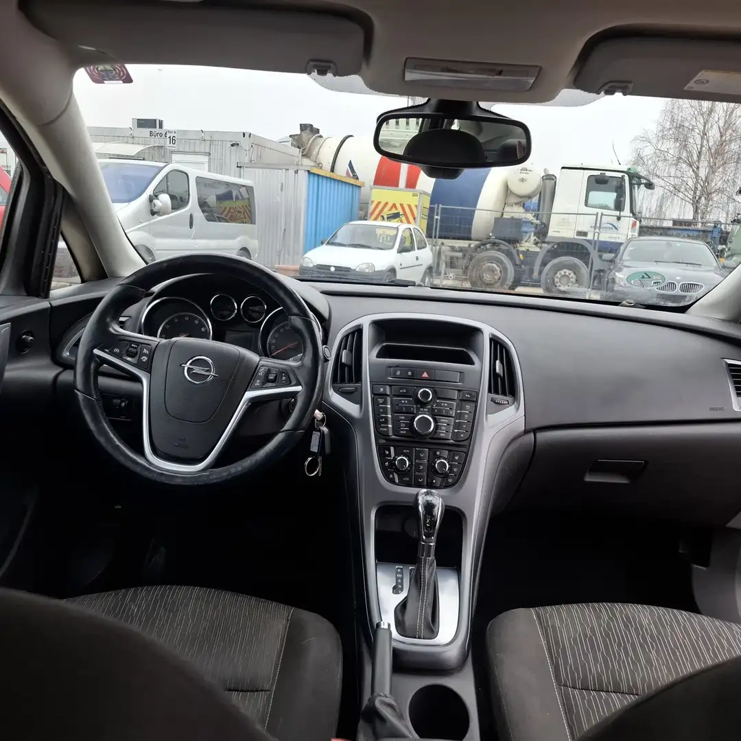 Opel Astra Astra  1.4 Turbo Automatik..mit TÜV-EURO5 Noir - 2