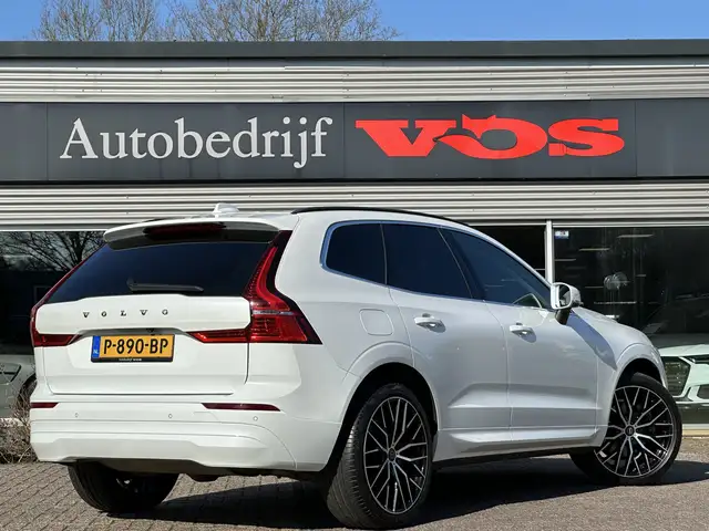 Volvo XC60 view 9