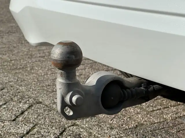Volvo XC60 view 13