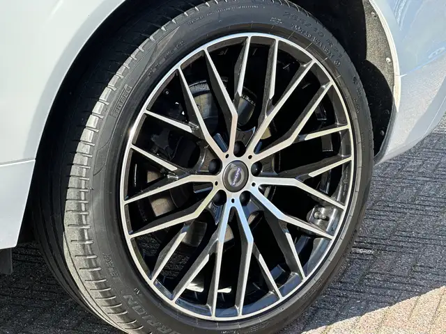 Volvo XC60 view 14