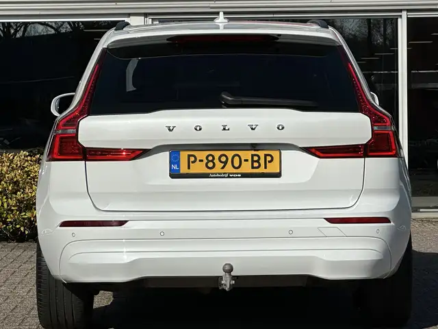 Volvo XC60 view 7