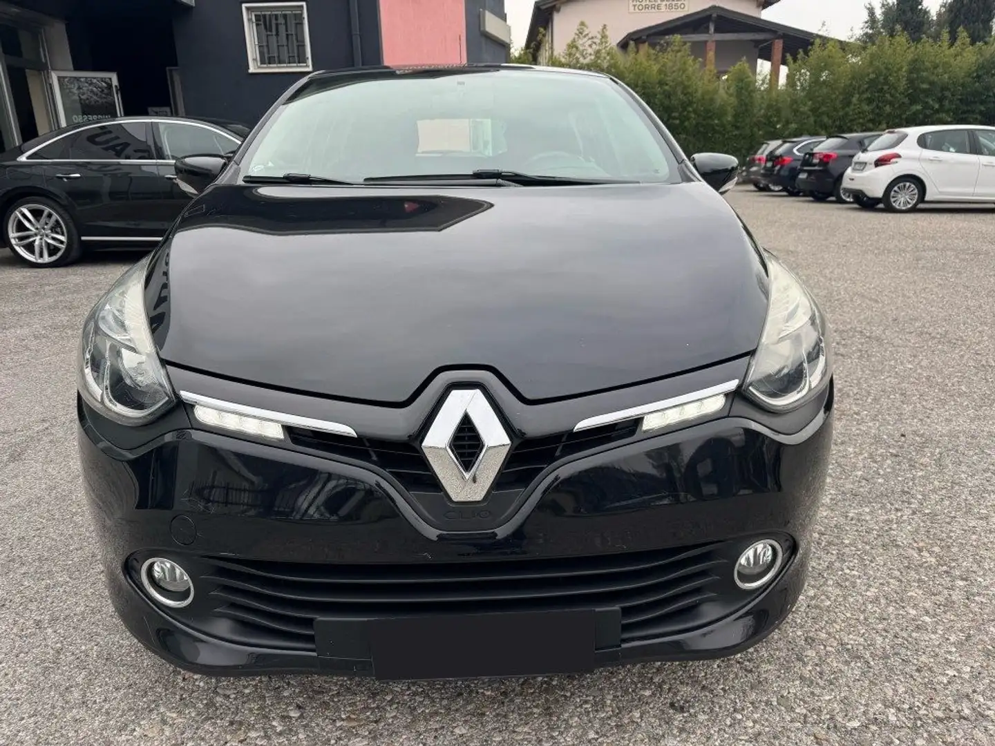 Renault Clio 1.2 75 CV 5 porte Duel Schwarz - 2