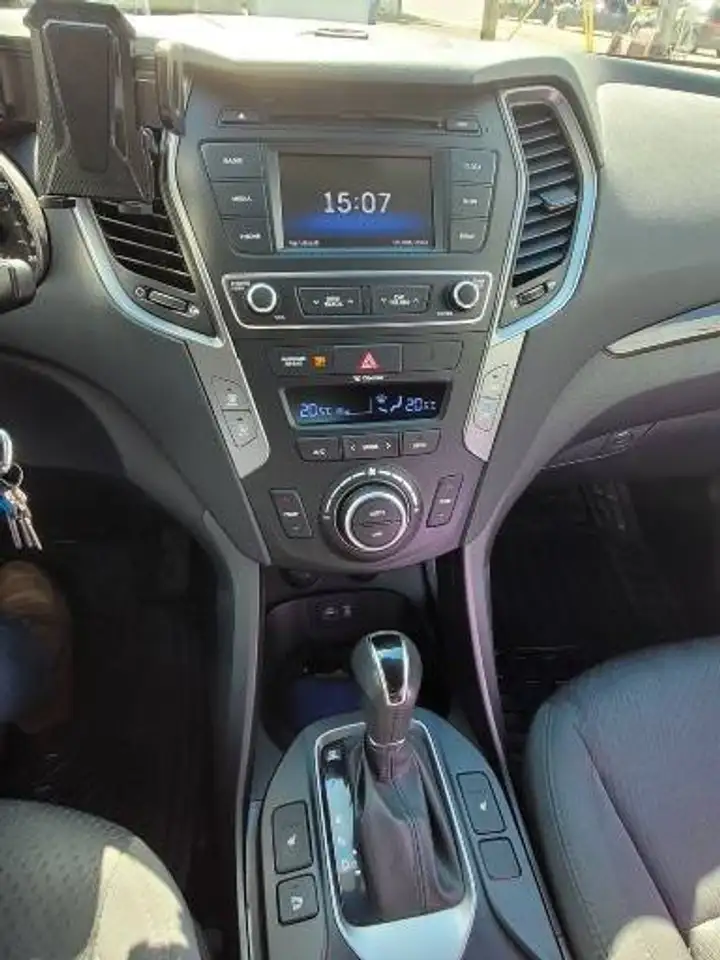 Hyundai SANTA FE снимка Hyundai SANTA FE