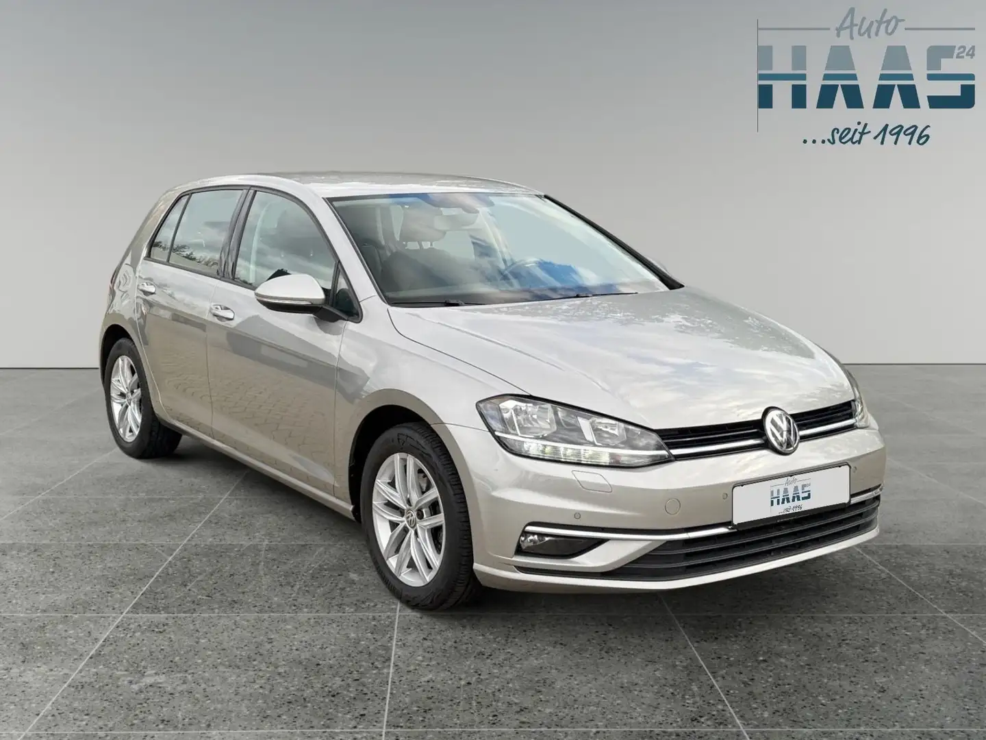 Volkswagen Golf VII Comfortl. - Navi*Sitzhzg*ACC*PDC*2xKlim Silber - 1