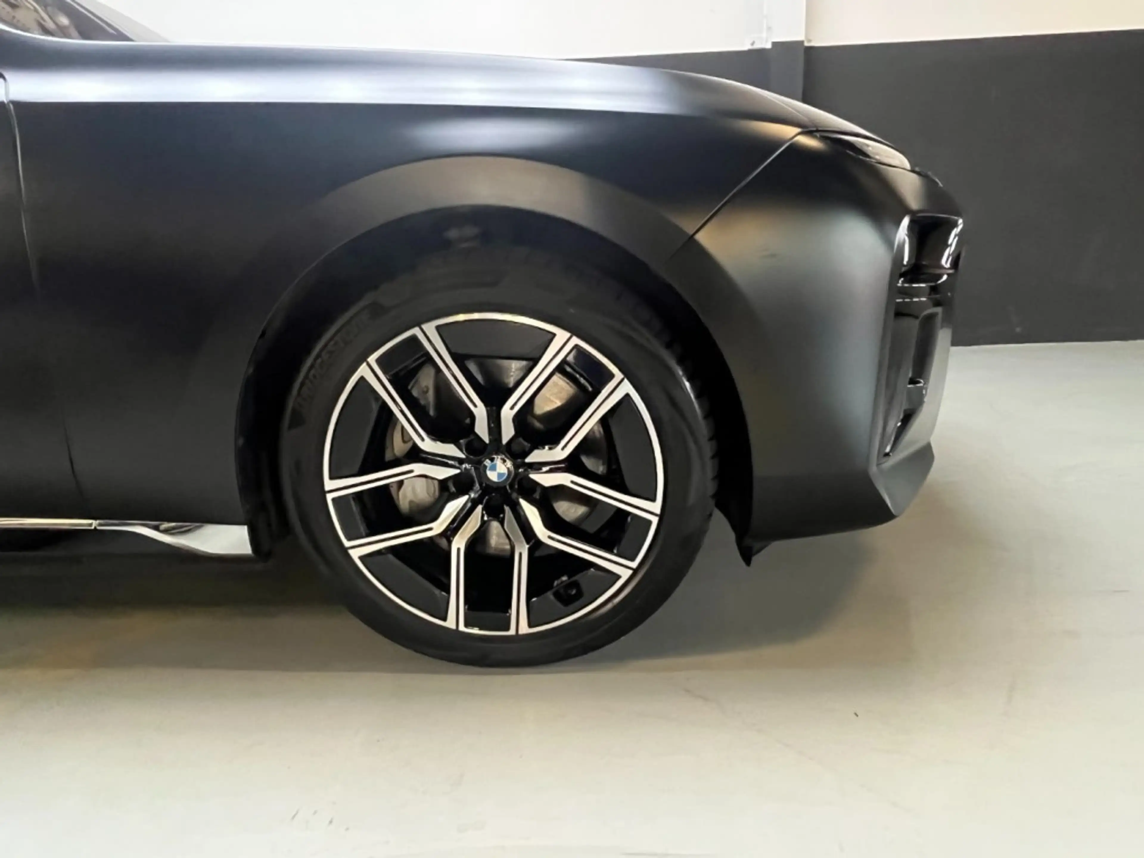 BMW i7 x-drive 60 (VAT car) (2023) — photo 10
