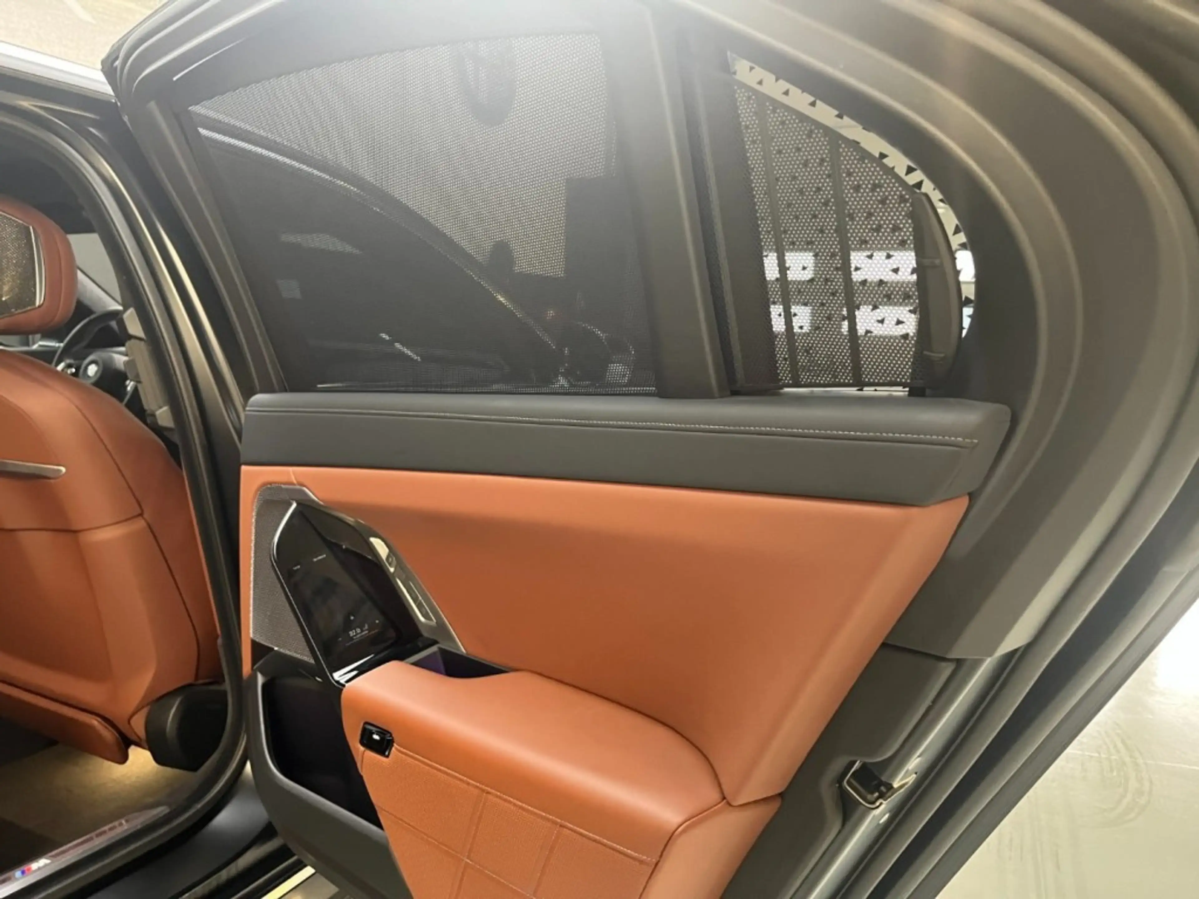 BMW i7 x-drive 60 (VAT car) (2023) — photo 18