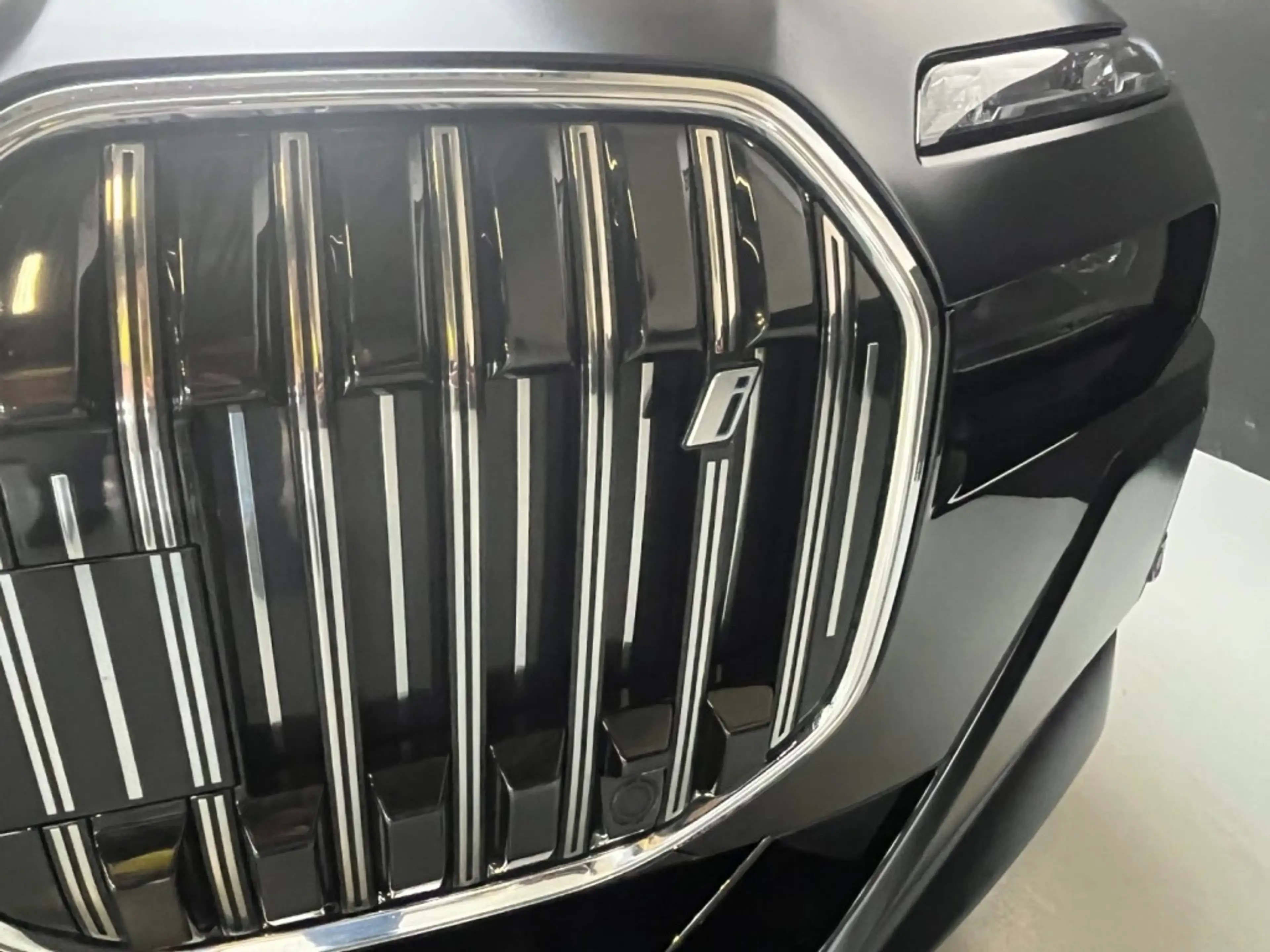 BMW i7 x-drive 60 (VAT car) (2023) — photo 9
