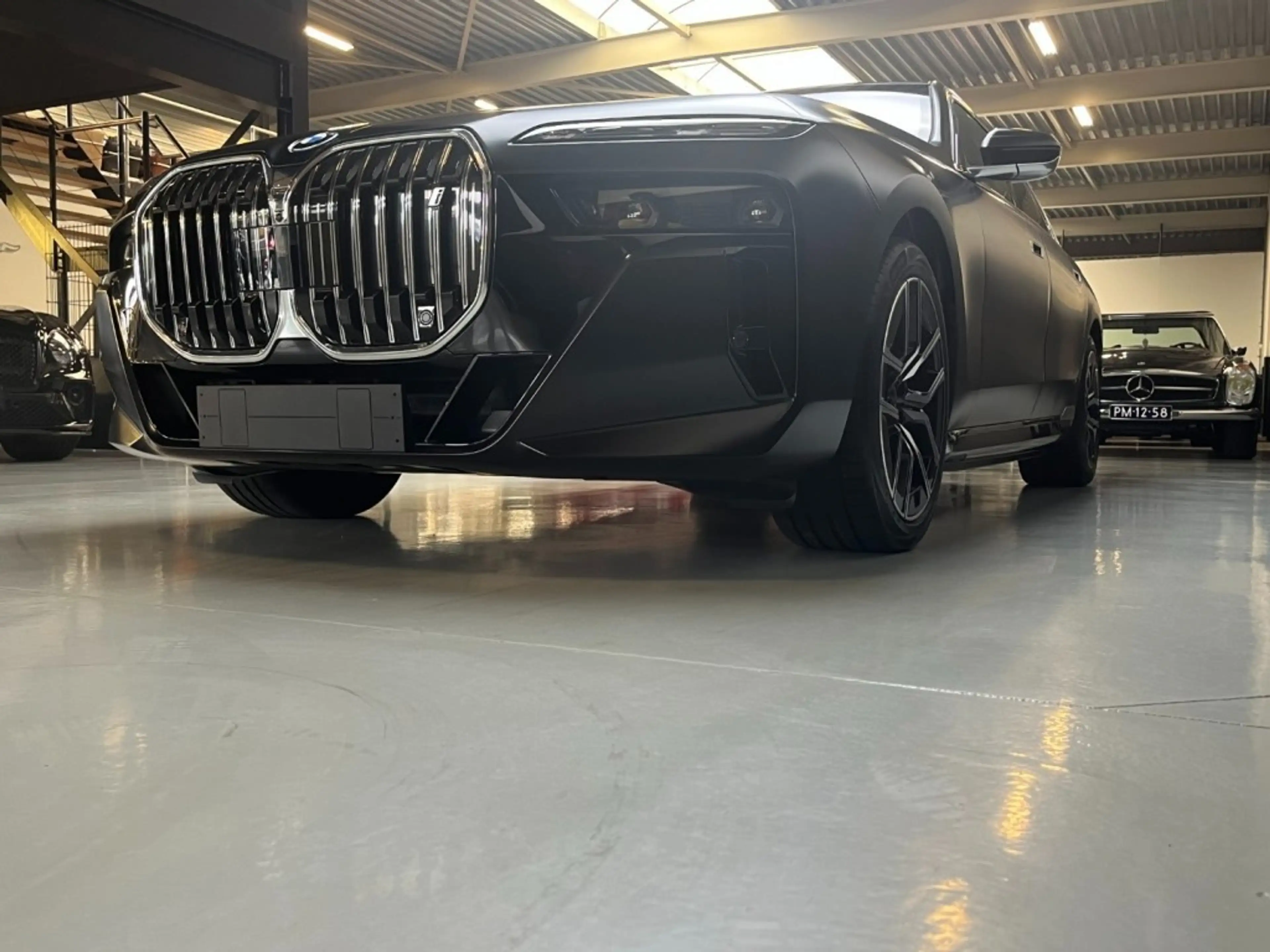 BMW i7 x-drive 60 (VAT car) (2023) — photo 42