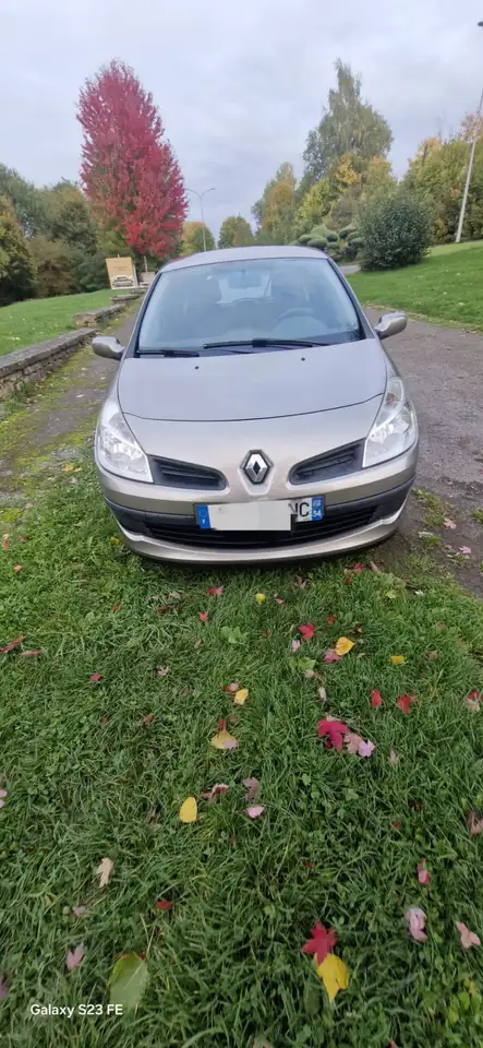 Renault Clio 1.2 16V 80 eco2 ExtrÃªme FoncÃ©e Quicksh