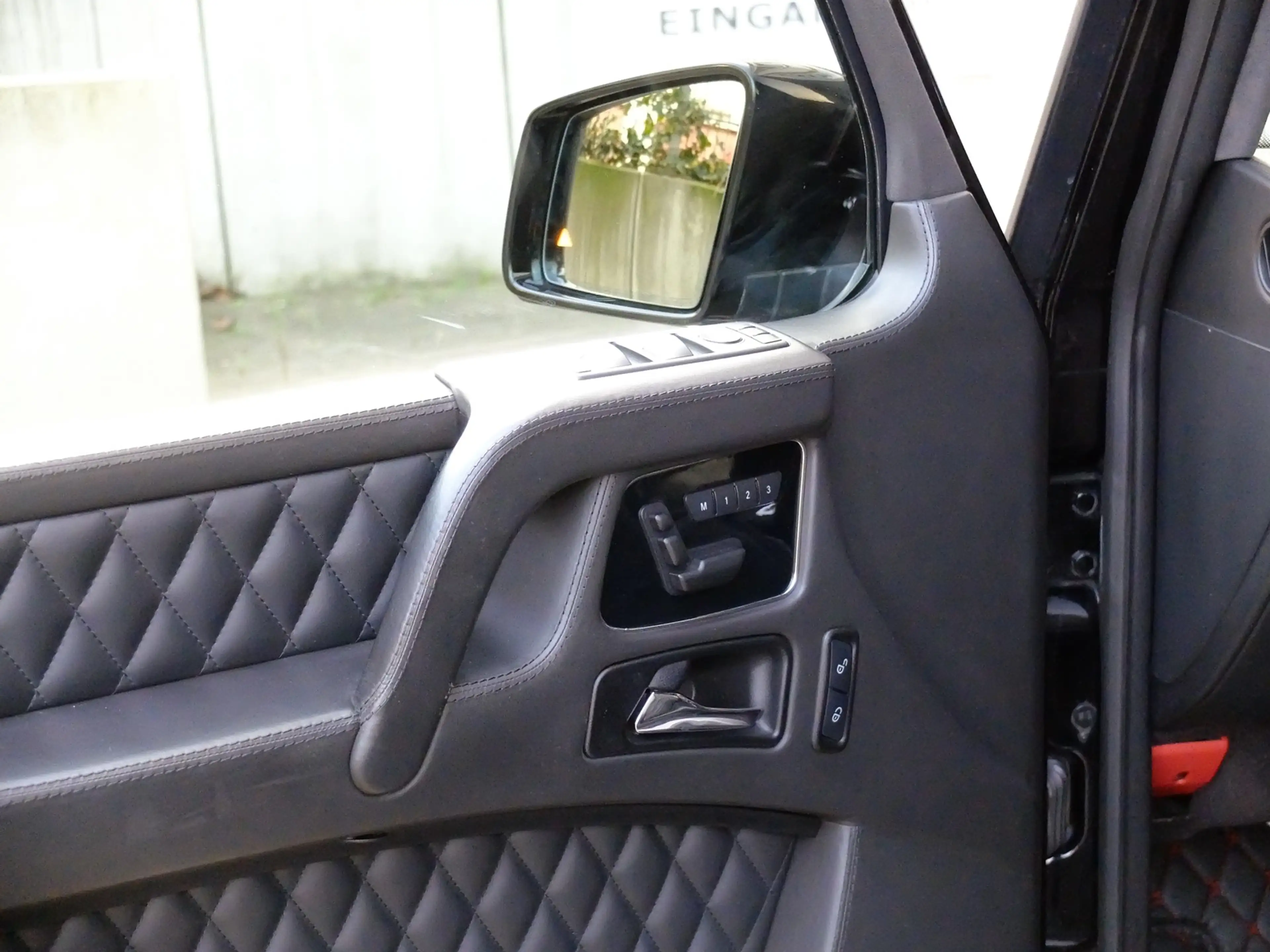 Mercedes-Benz G 63 AMG Mercedes Scheckheft — photo 8