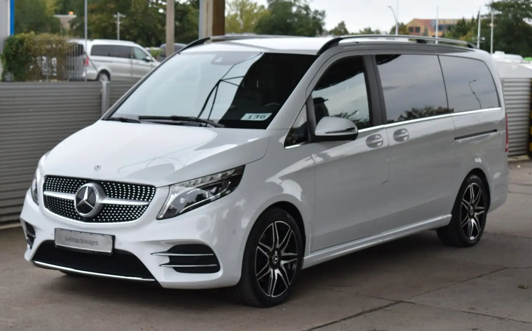 Mercedes-Benz V 250 d LANG EXCLUSIVE EDITION AMG-LINE 360° AHK White - 1