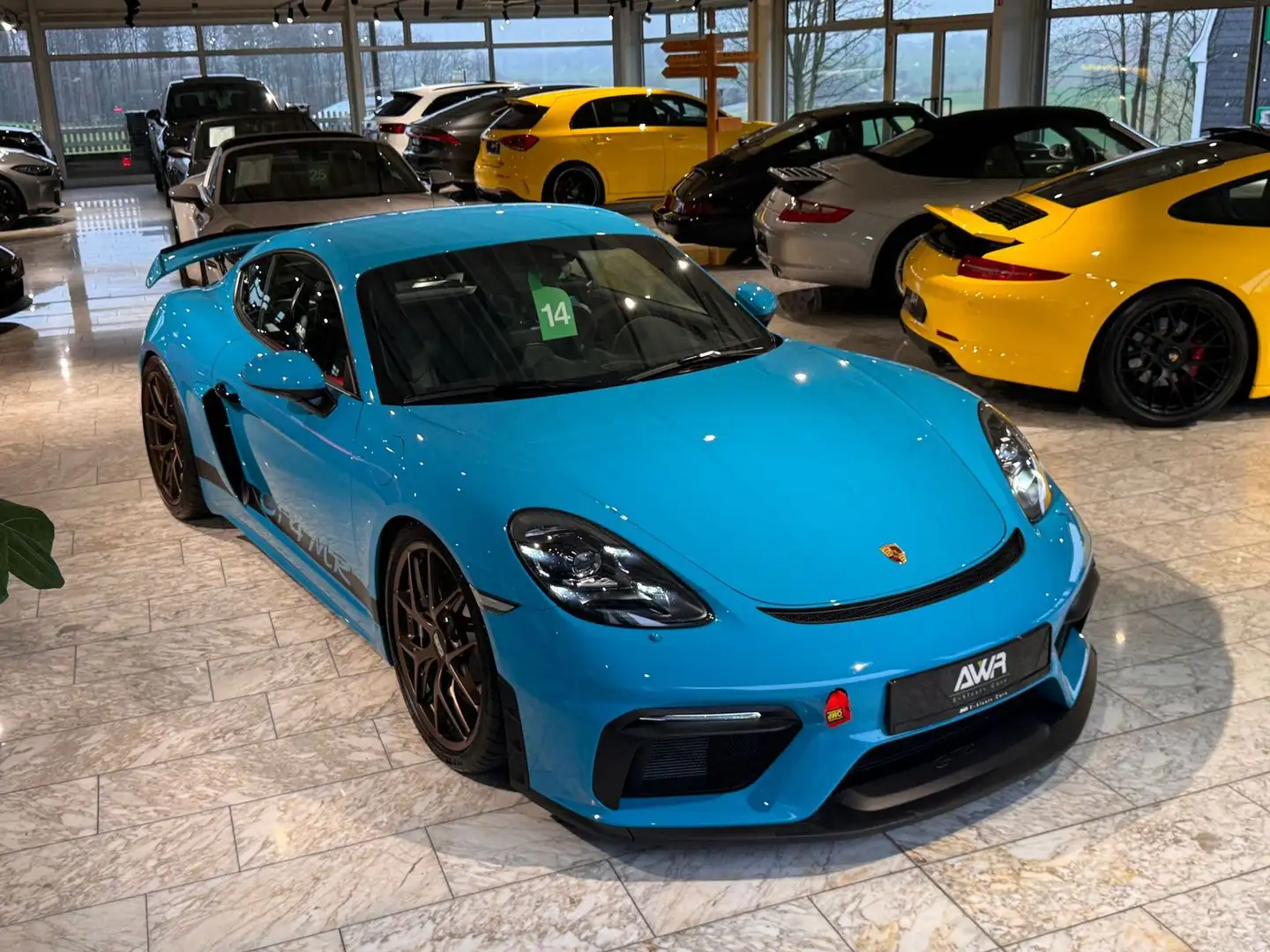 Porsche Cayman GT4 MANTHEY*MWST.*MIAMIBLAU*CLUBSPORT*20" Bleu - 2