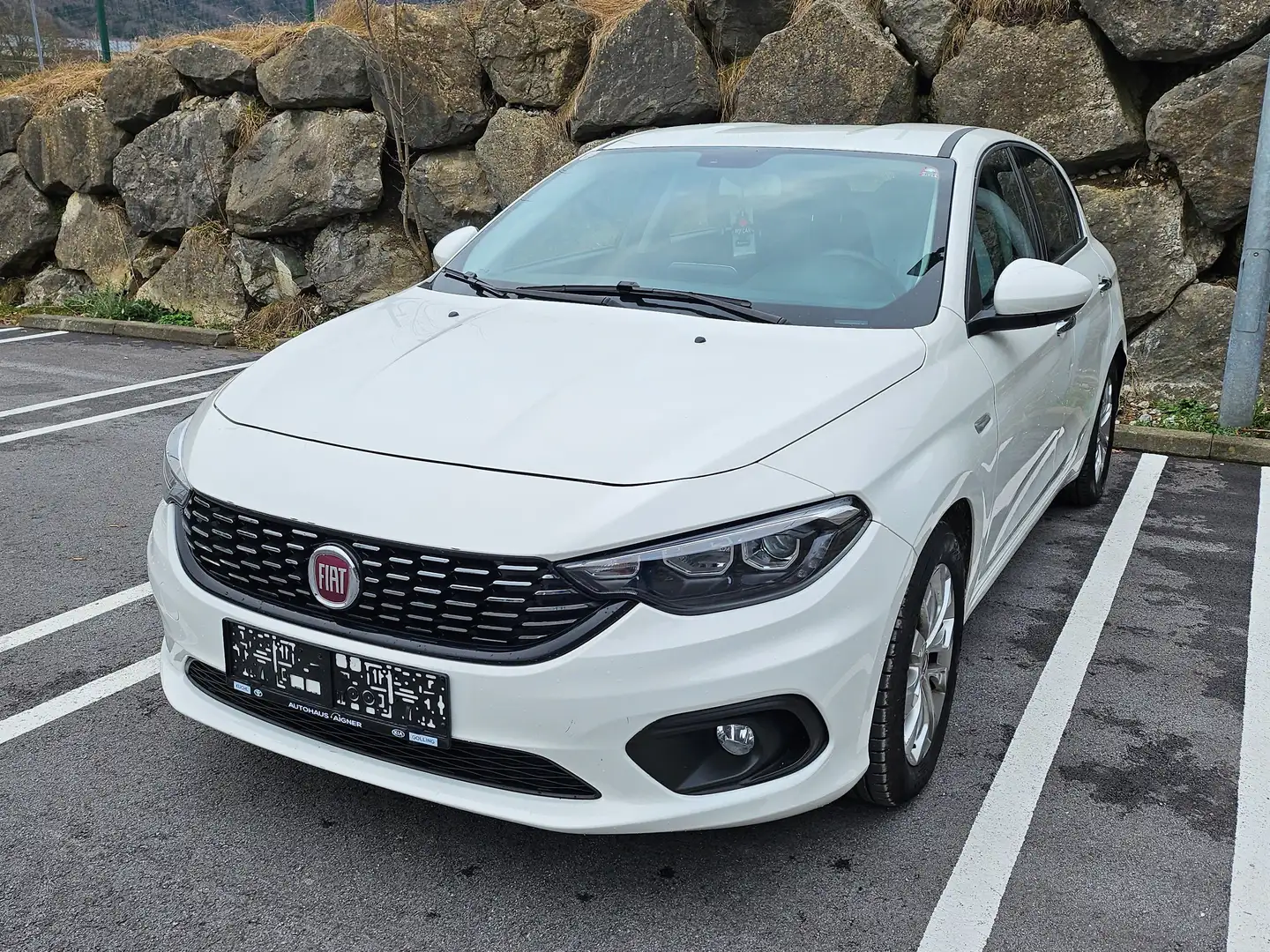 Fiat Tipo Lounge Weiß - 1