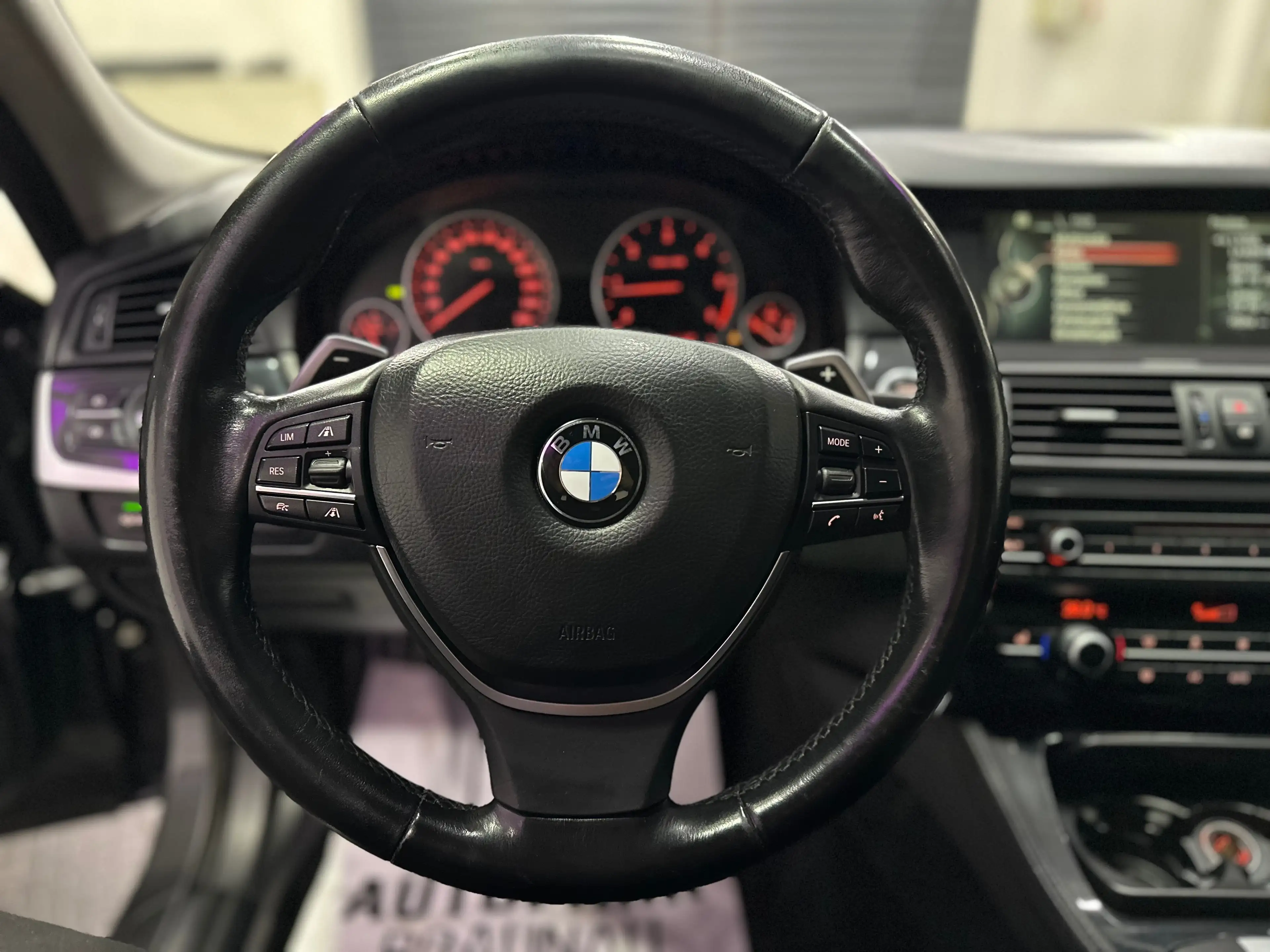 BMW 525 d F10 Lim. xDrive *KEYLESS*MEMORY*SOFT* — photo 15