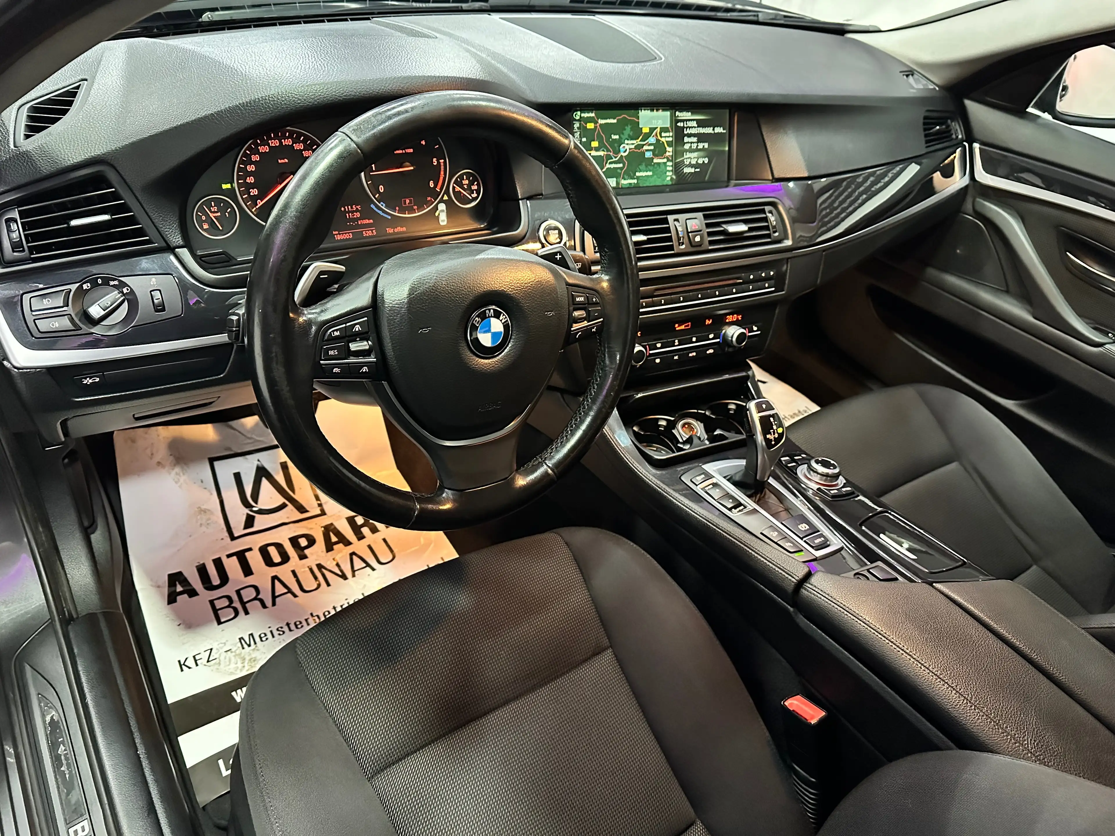BMW 525 d F10 Lim. xDrive *KEYLESS*MEMORY*SOFT* — photo 12