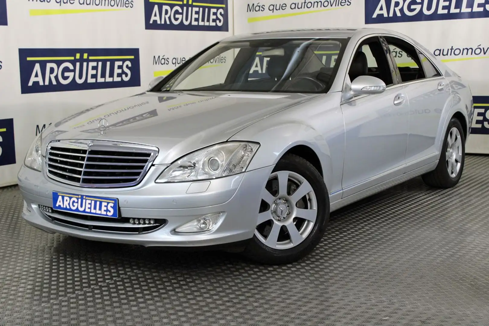 Mercedes-Benz S 500 Nacional 388cv Plateado - 1
