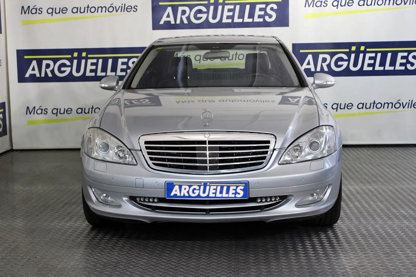 Mercedes-Benz S 500 Nacional 388cv Plateado - 2
