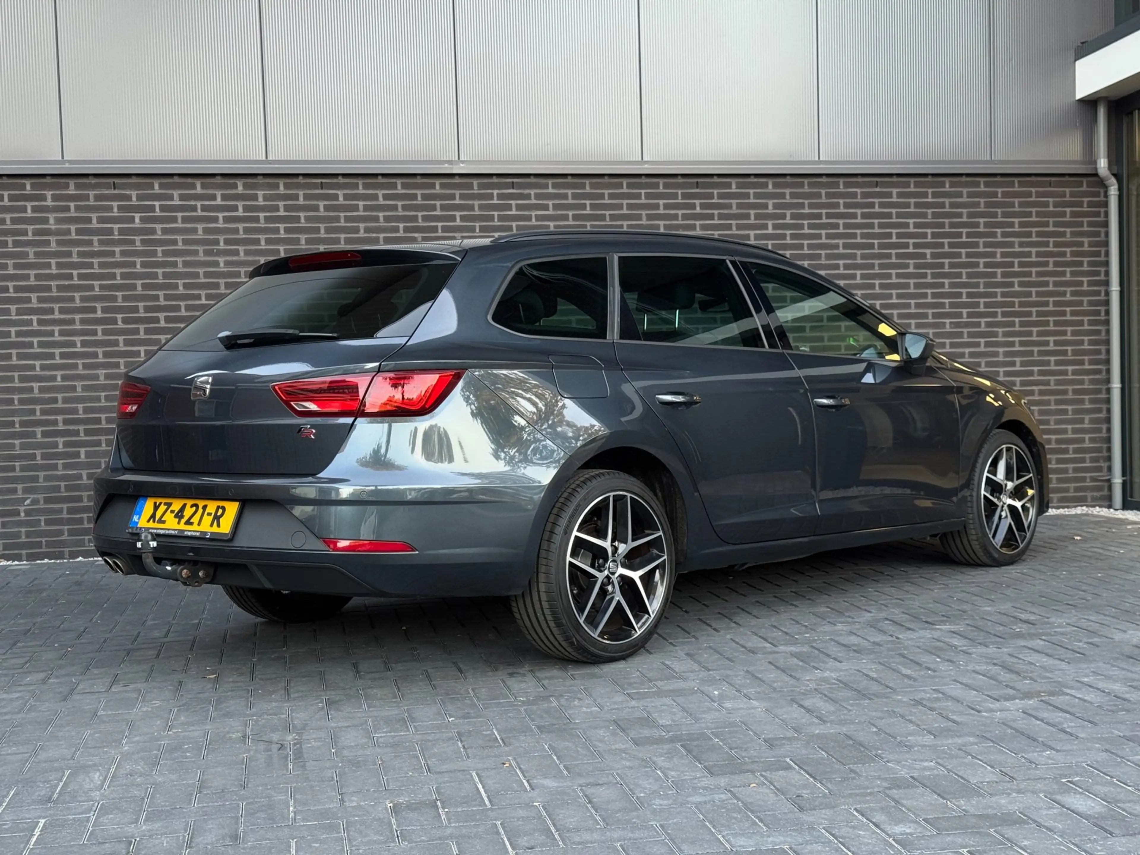 SEAT Leon ST 1.5 TSI FR Business Intense - DSG|Dealer ond.|T — photo 2