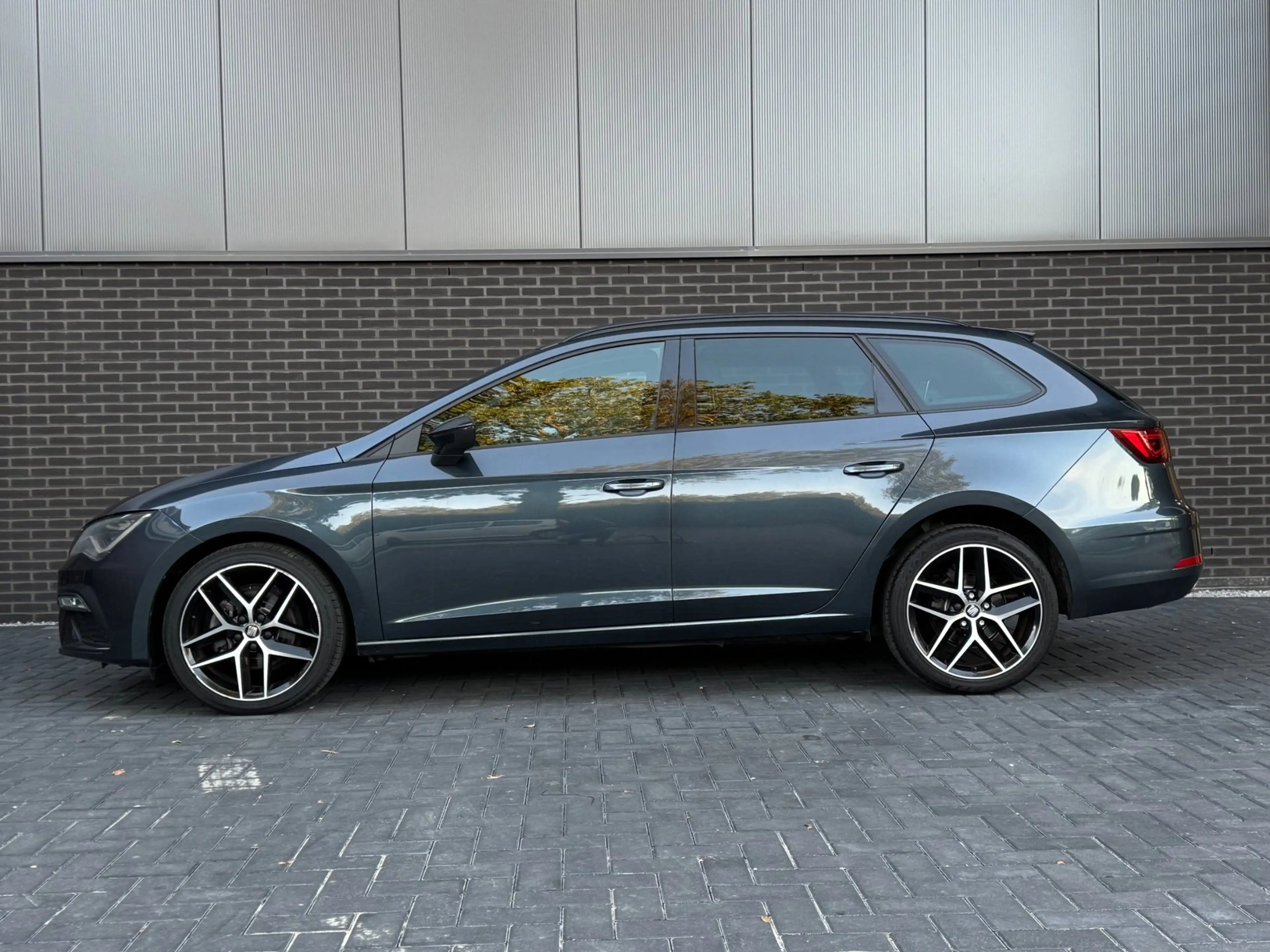 SEAT Leon ST 1.5 TSI FR Business Intense - DSG|Dealer ond.|T — photo 9