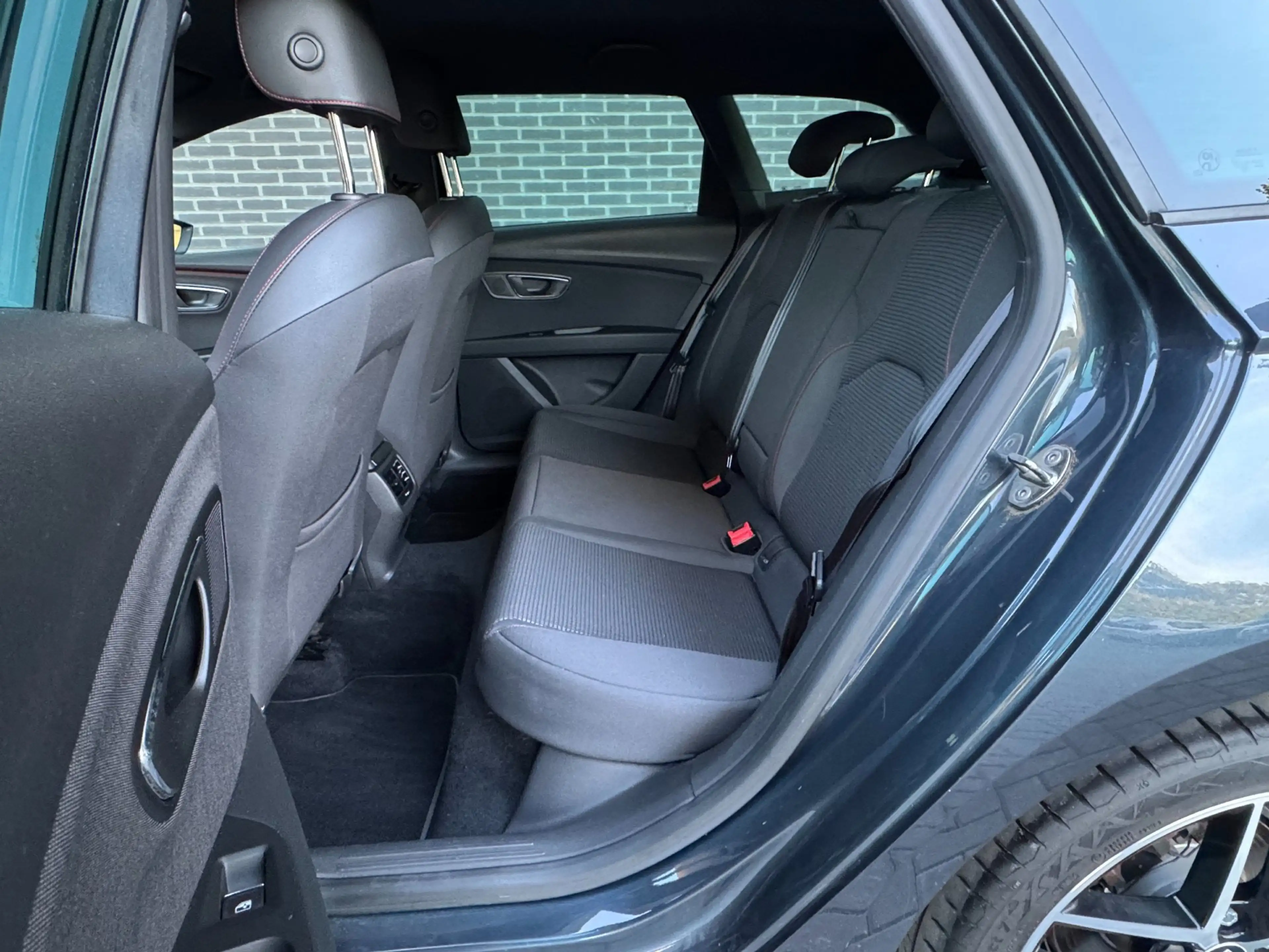SEAT Leon ST 1.5 TSI FR Business Intense - DSG|Dealer ond.|T — photo 5