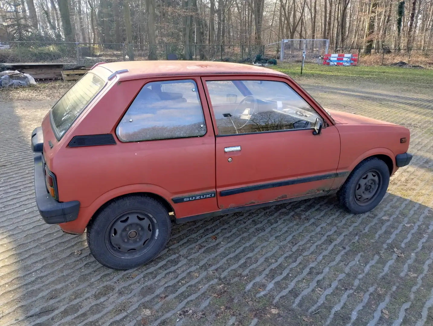 Suzuki Alto 0.8 Rot - 1