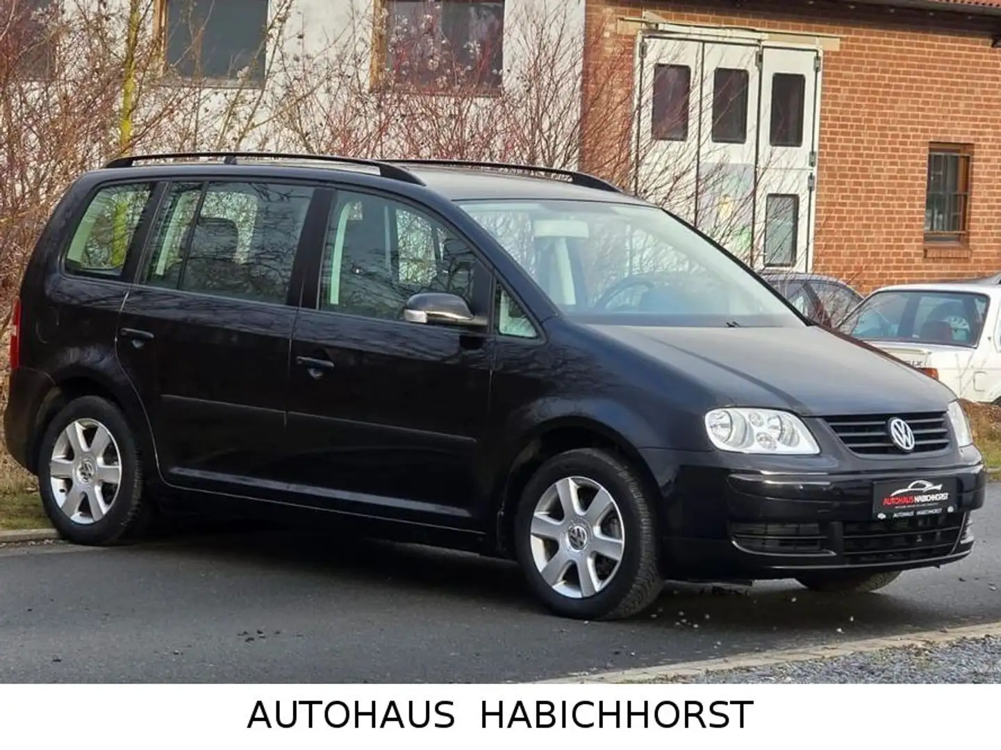 Volkswagen Touran 1.9 TDI 74kW Trendline /Erst 68000km /AHK Negro - 1
