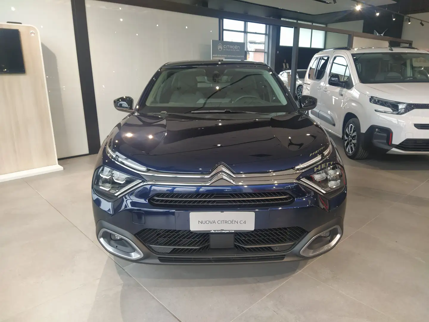 Citroen C4 Elettrica 136cv MAX Pronta Consegna Blu/Azzurro - 2