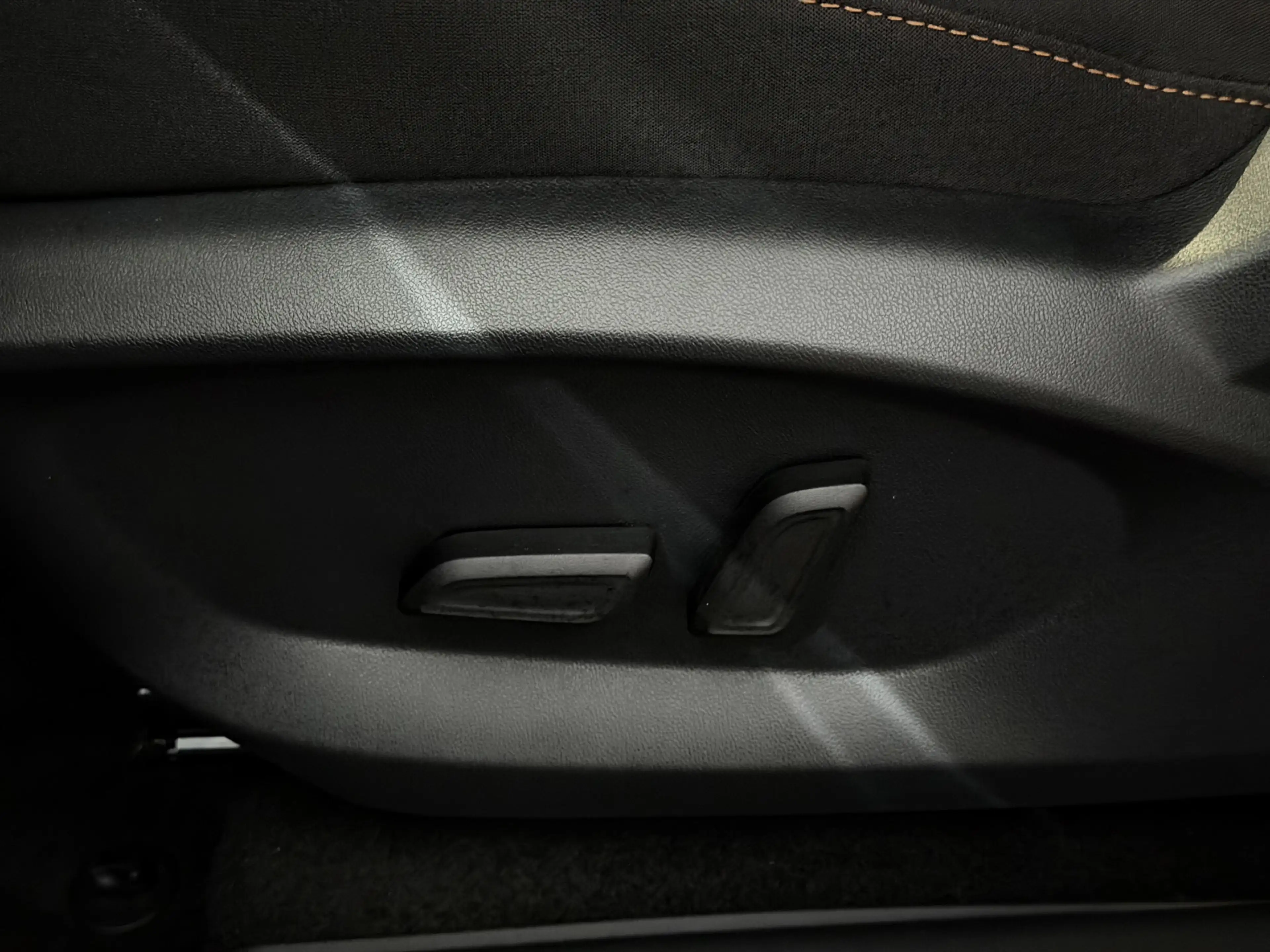 MG EHS 1.5 TGDI Comfort Plug-in Camera, Navi, Apple carpl — photo 14