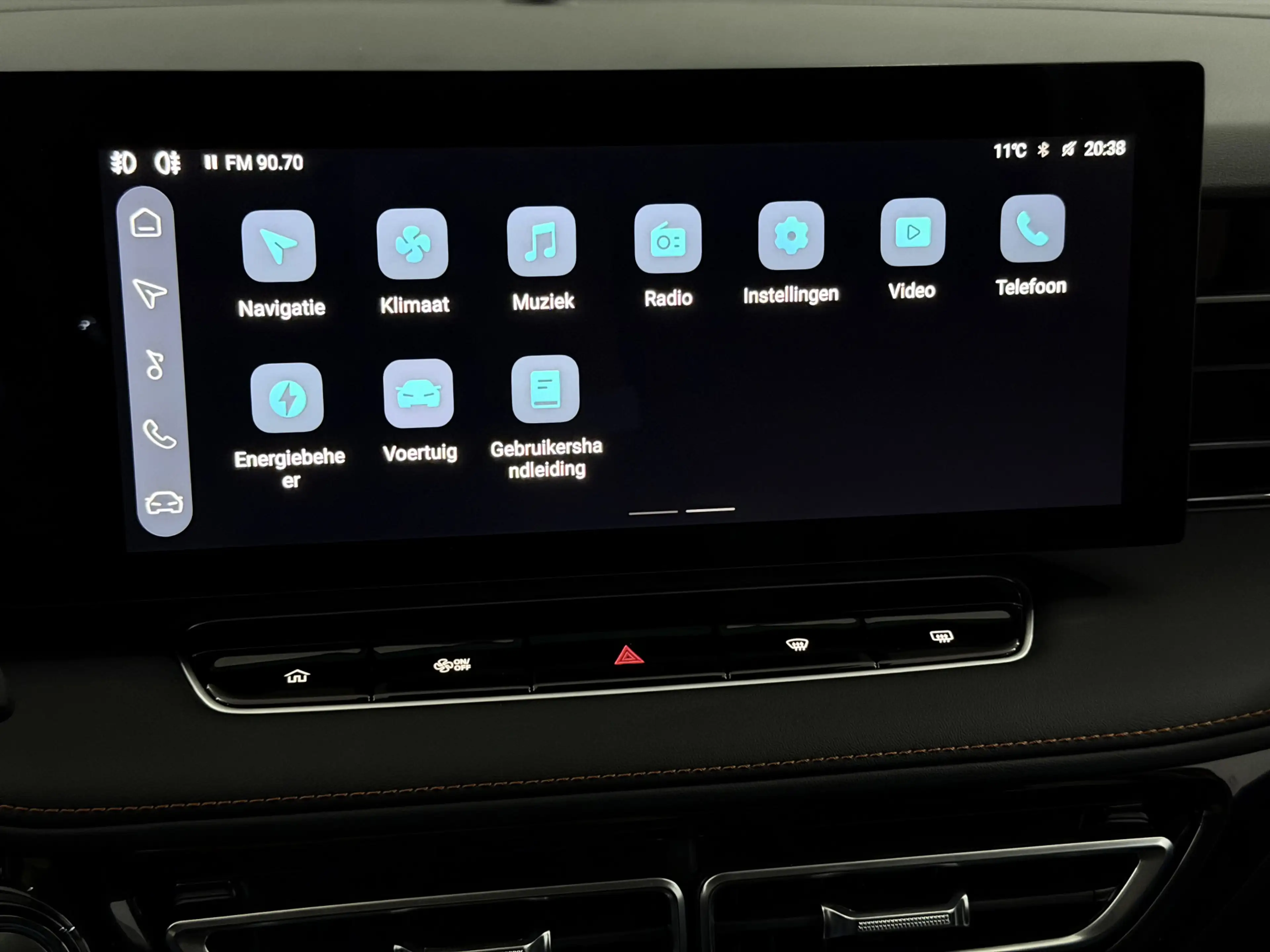 MG EHS 1.5 TGDI Comfort Plug-in Camera, Navi, Apple carpl — photo 21