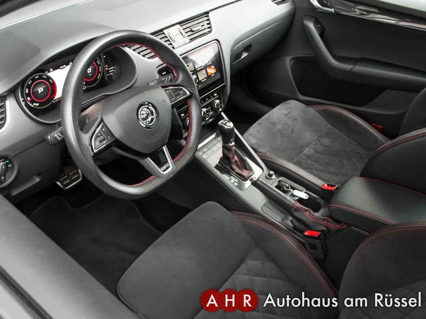 Skoda Octavia Combi RS 245 *Pano*AHK*ACC*Kamera* Schwarz - 2