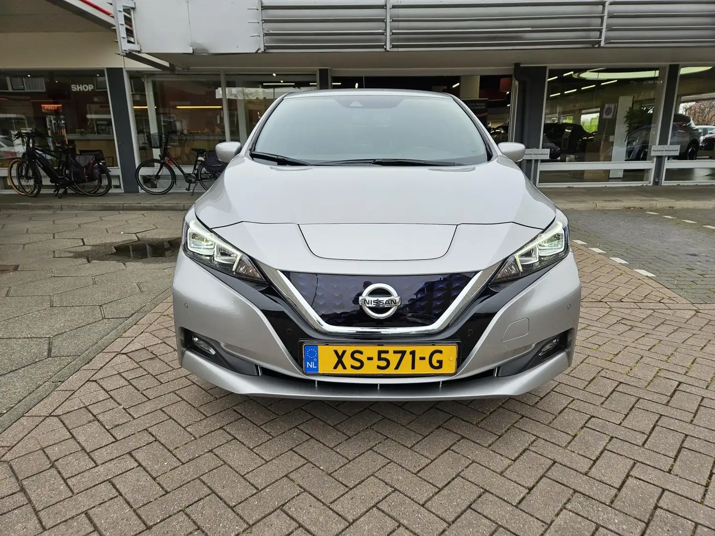 Nissan Leaf Electric 40kWh Tekna Grijs - 2