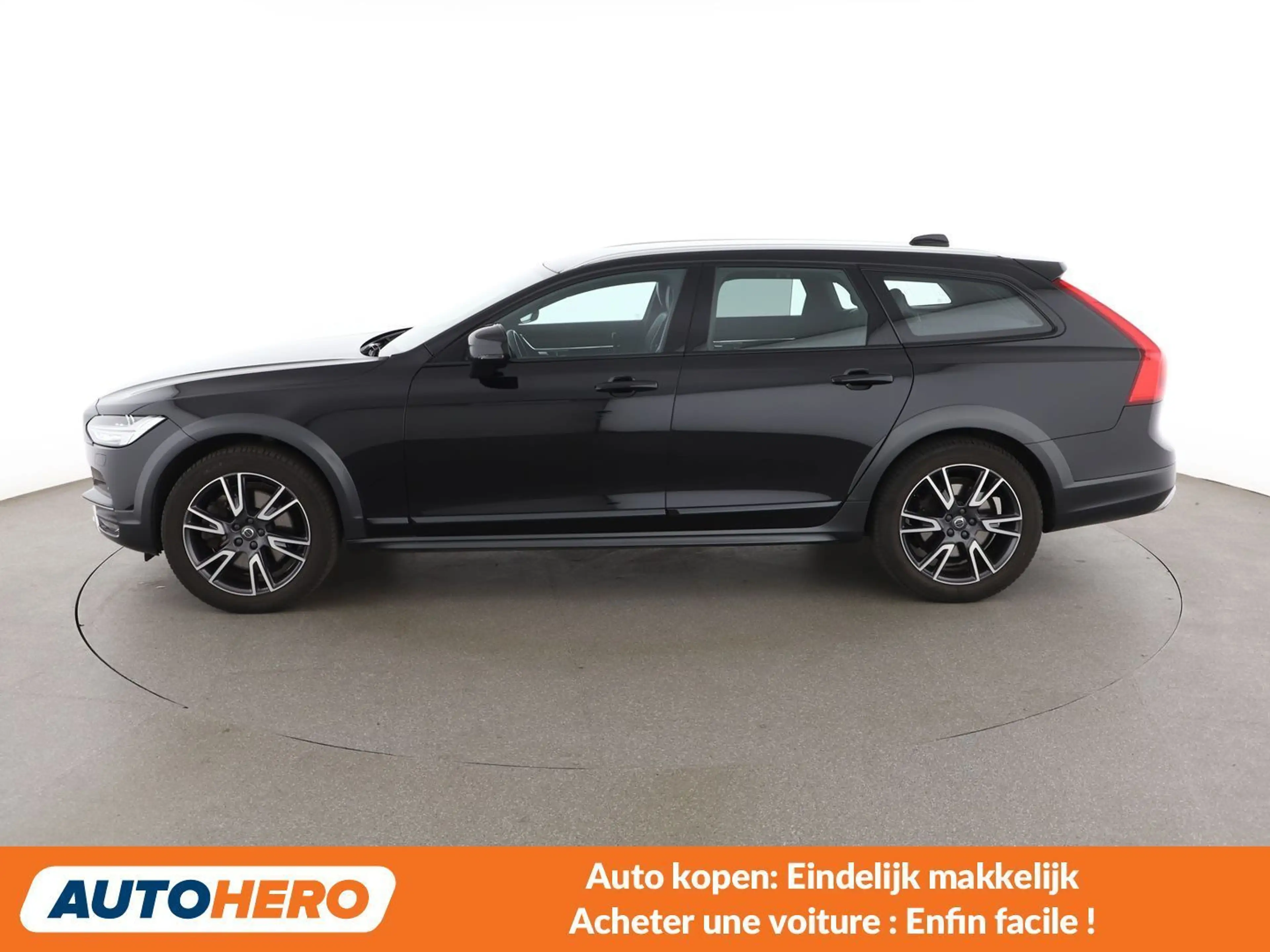 Volvo V90 Cross Country 2.0 D4 Pro AWD — photo 3