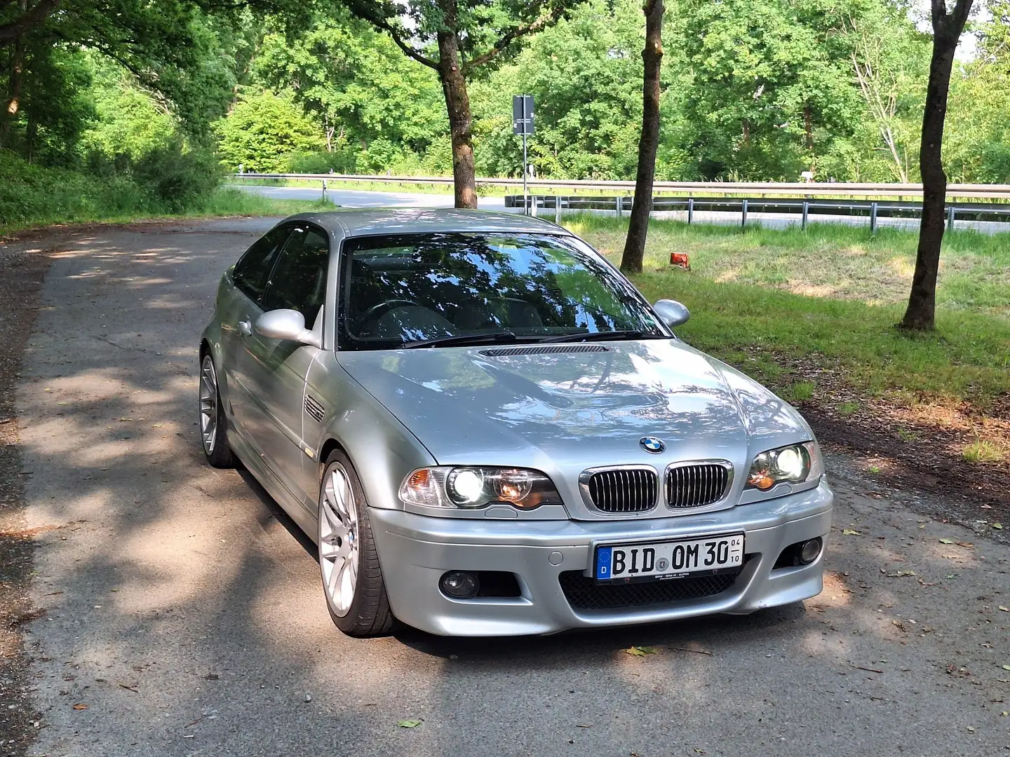 BMW M3 RHD, Pleuellager, TÜV Neu, Coupe, Handschalter Silber - 1