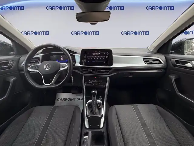 Volkswagen T-Roc view 12