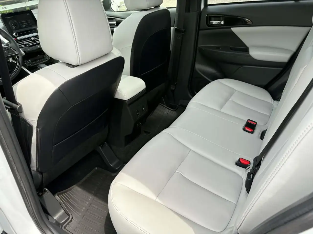 Mitsubishi Eclipse Cross fotografie Mitsubishi Eclipse Cross