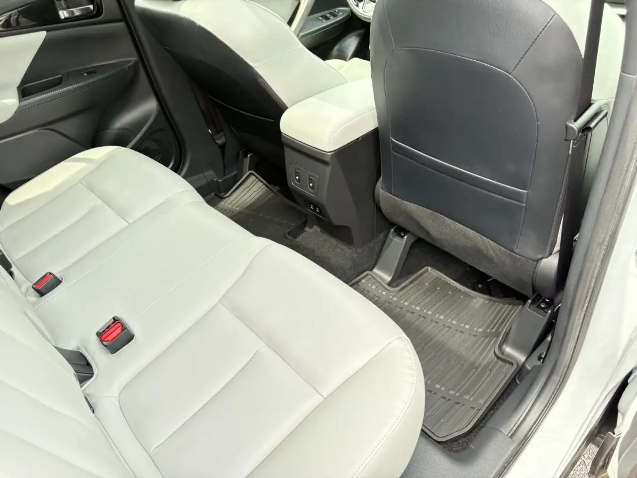 Mitsubishi Eclipse Cross fotografie Mitsubishi Eclipse Cross