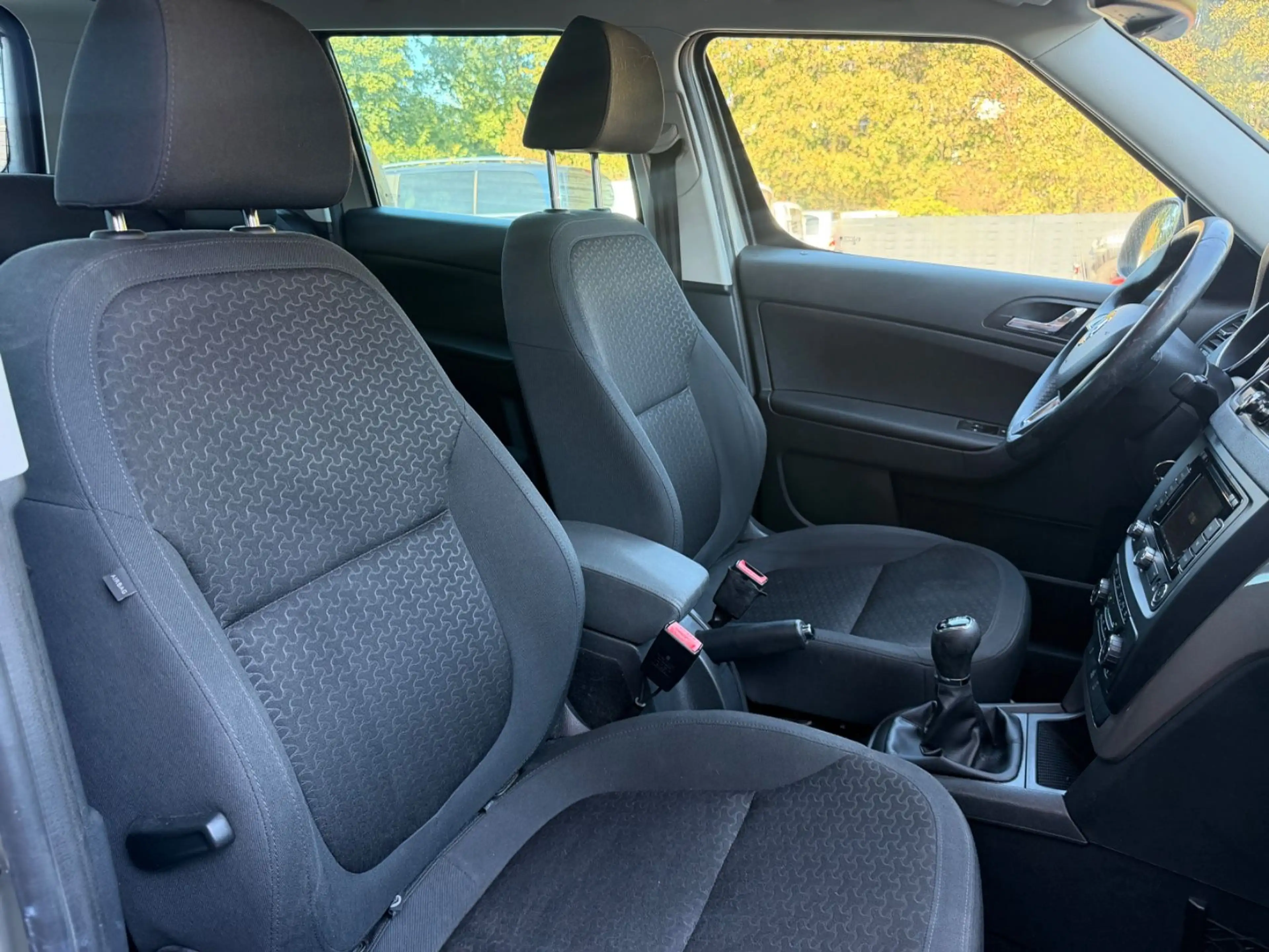 Skoda Yeti Elegance 4x4 Navi AHK — photo 12