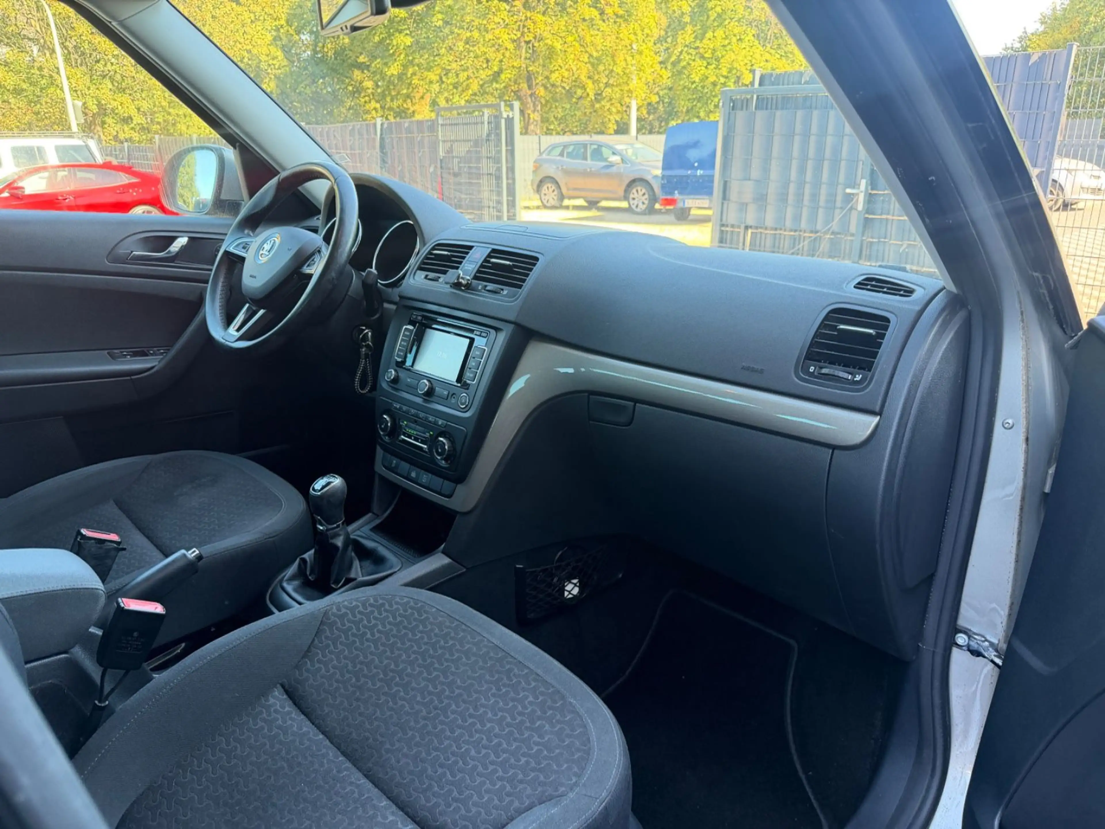 Skoda Yeti Elegance 4x4 Navi AHK — photo 11