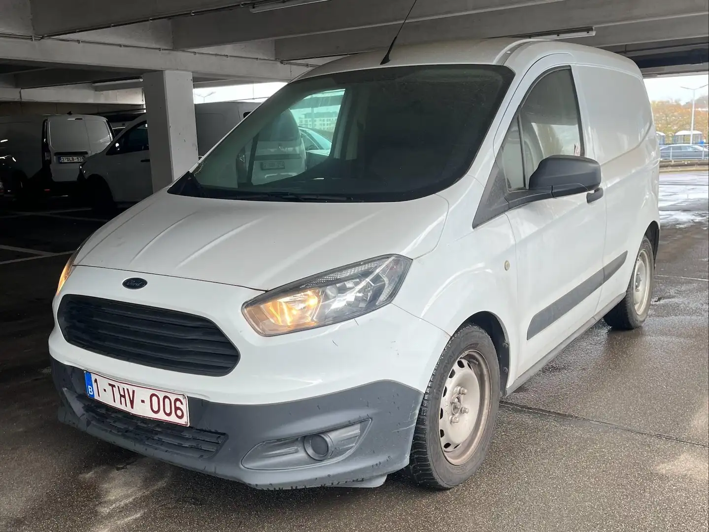 Ford Transit Courier 1.5 TDCi Ambiente Blanc - 2