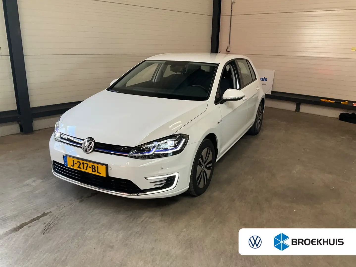 Volkswagen e-Golf E-DITION 136 pk | Airco (automatisch) | Buitenspie Blanco - 1