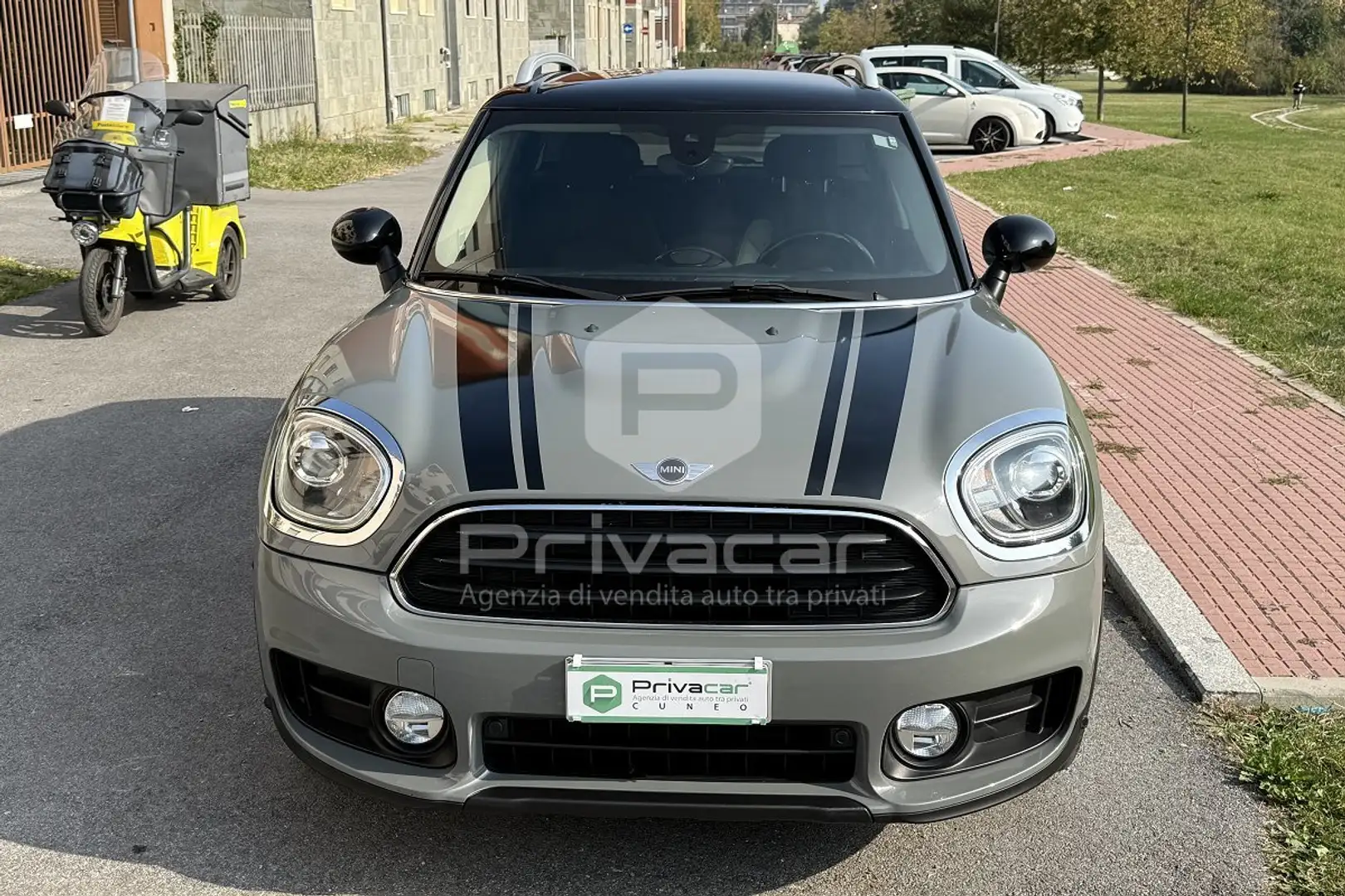 MINI Cooper D Countryman Mini 2.0 Cooper D Boost Countryman ALL4 Plateado - 2