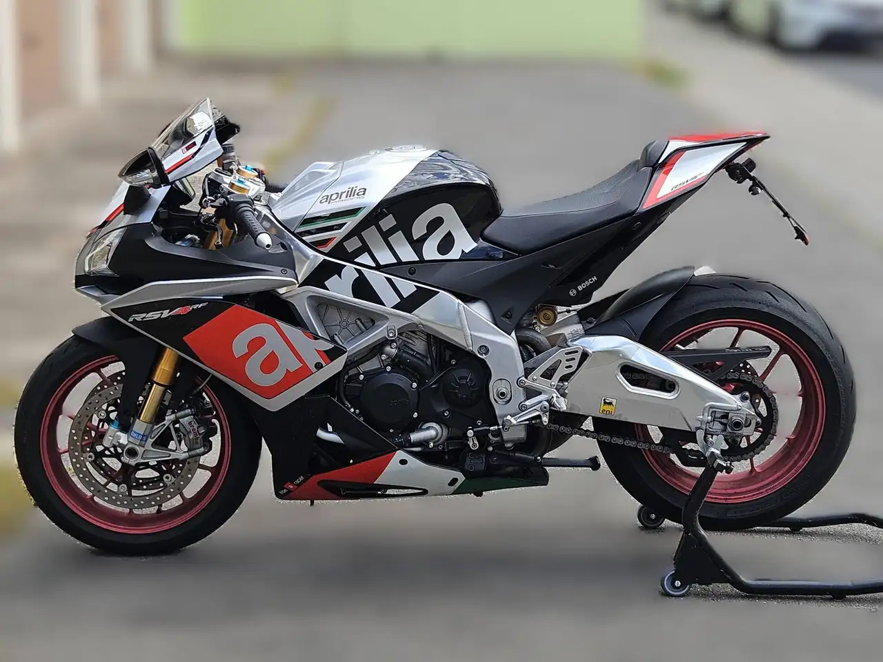 Aprilia RSV4