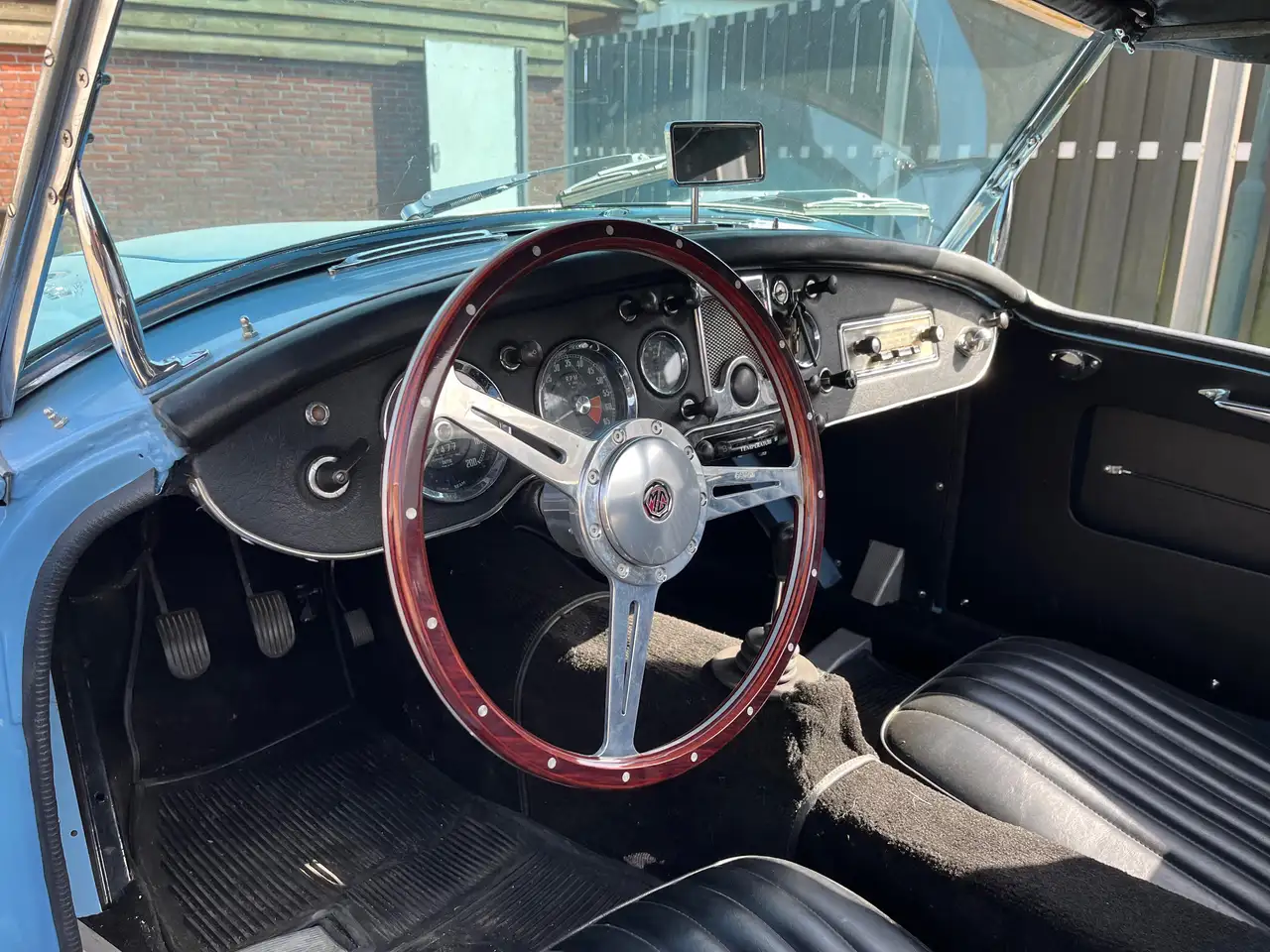 MG MGA 1622mk2, foto 5