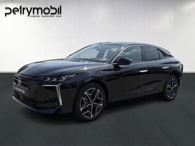 DS Automobiles N°4