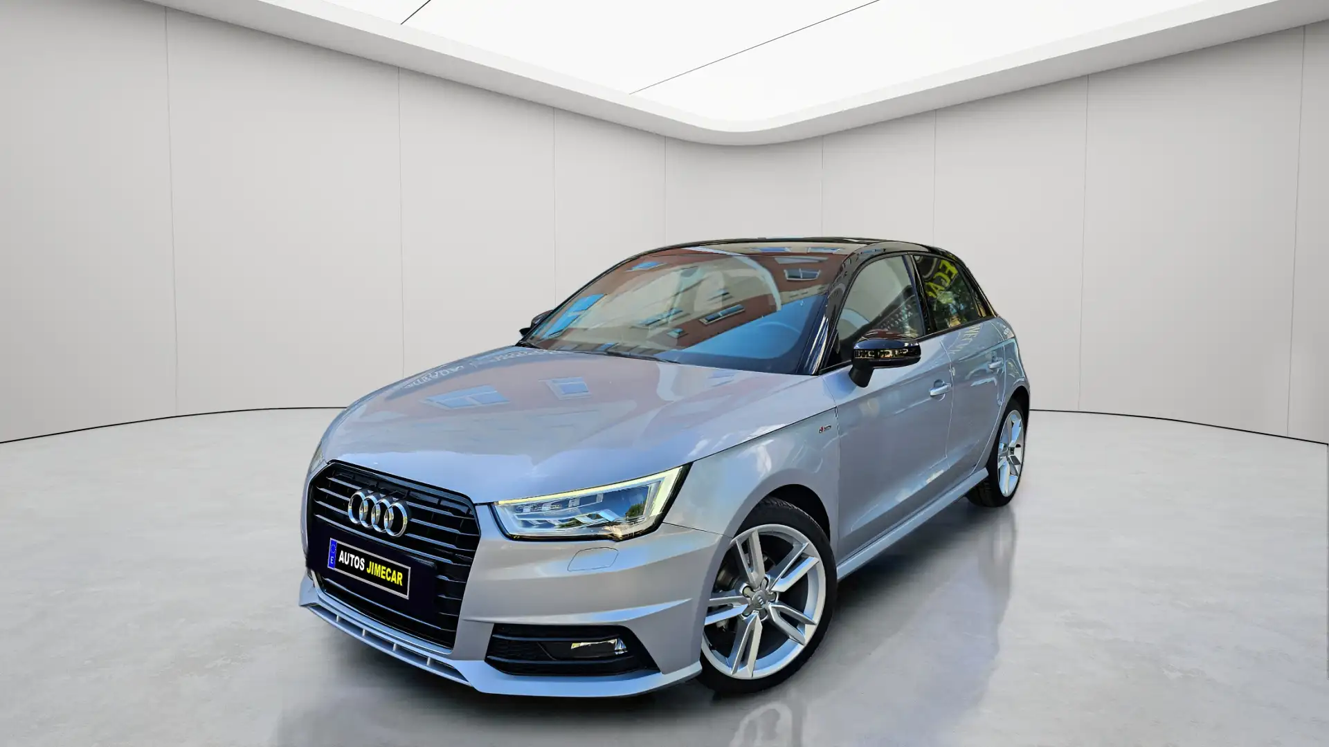 Audi A1 Sportback 1.0 TFSI Adrenalin Gris - 1