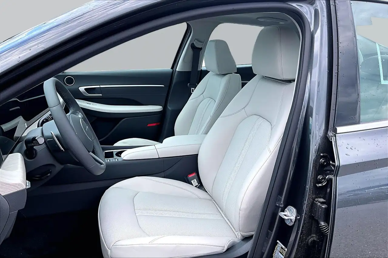 Hyundai SONATA снимка Hyundai SONATA