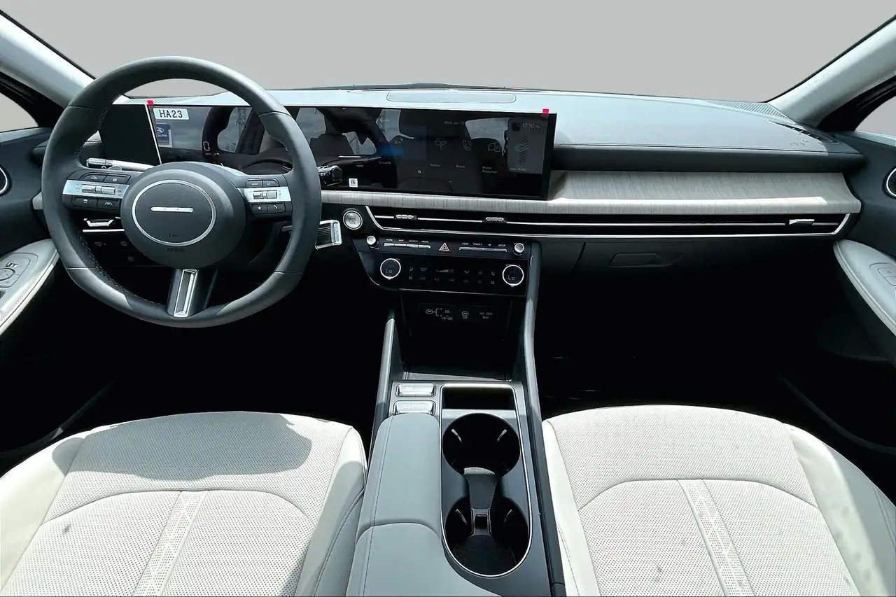 Hyundai SONATA снимка Hyundai SONATA
