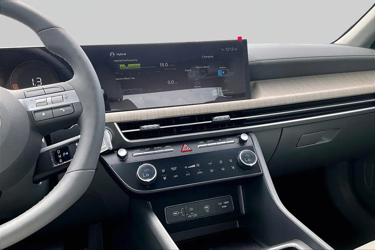 Hyundai SONATA снимка Hyundai SONATA