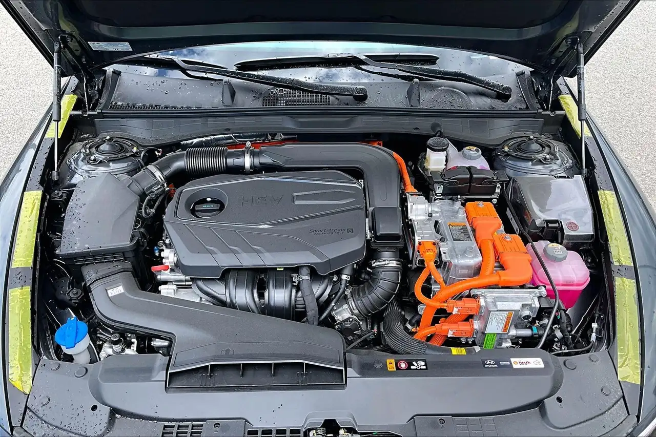 Hyundai SONATA снимка Hyundai SONATA