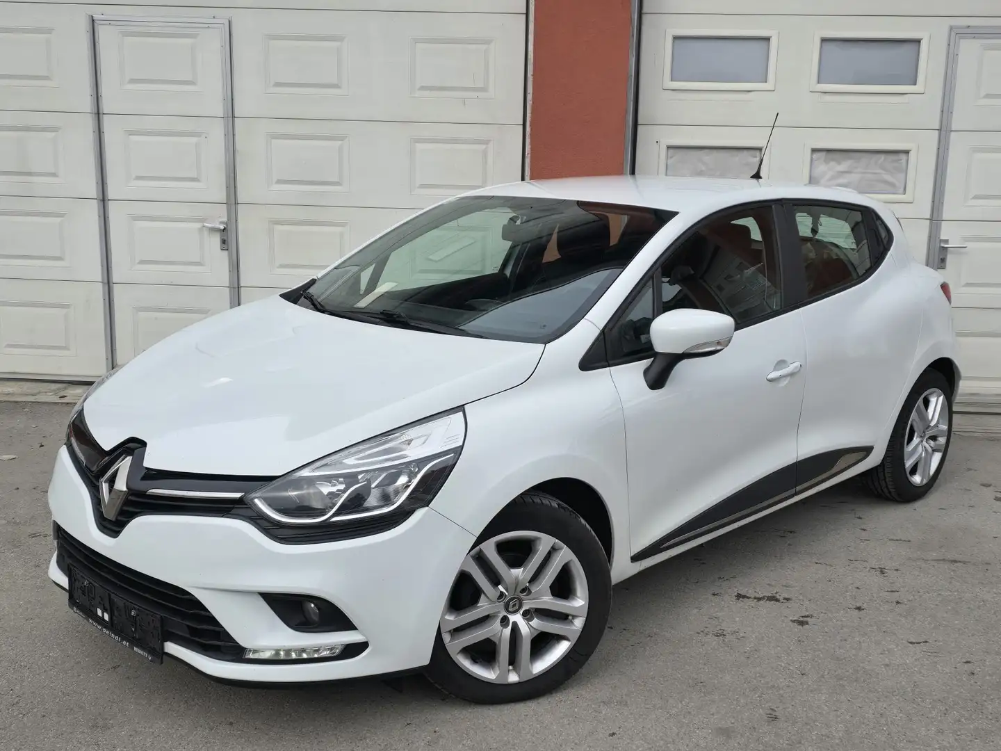 Renault Clio Clio Zen Energy dCi 75Zen *1.Besitz* *Pickerl NEU* Blanc - 1